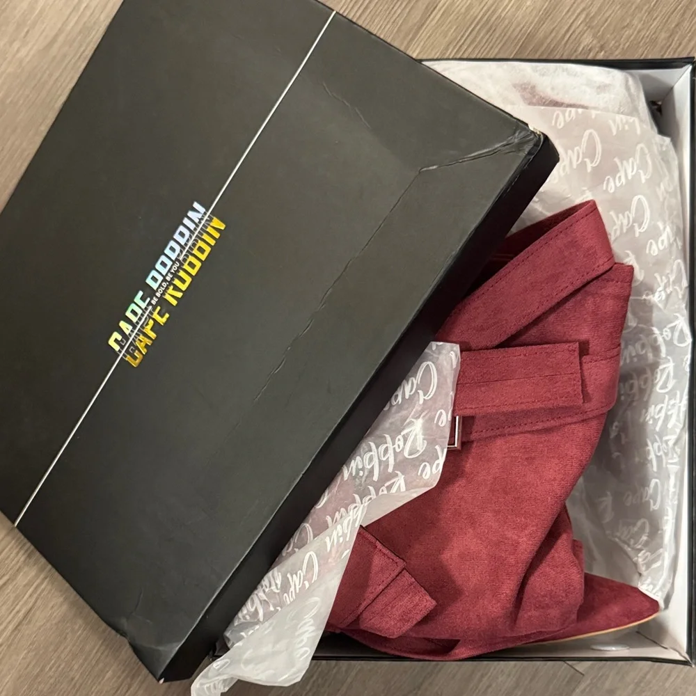 CAPE ROBBIN 🔥 Katey Buckle Suede Wrap Over-the-Knee Boots - Burgundy 🔥 Size 9